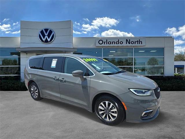 2022 Chrysler Pacifica Hybrid