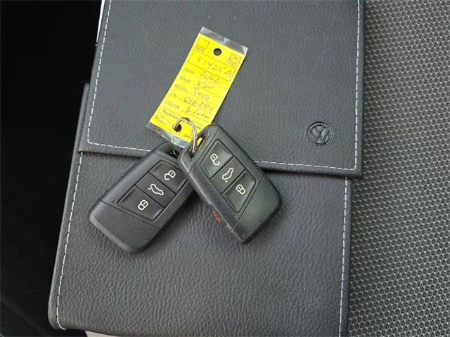 Photo of 2022 Silver Metallic Volkswagen Taos