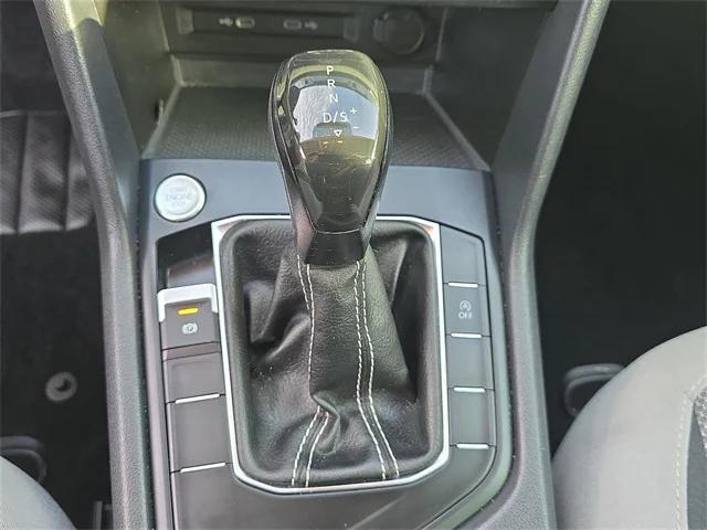 Photo of 2022 Silver Metallic Volkswagen Taos