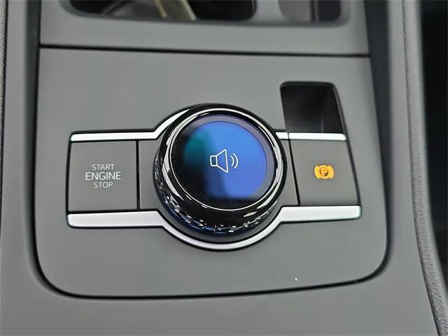 Photo of 2025 Pure White Volkswagen Tiguan