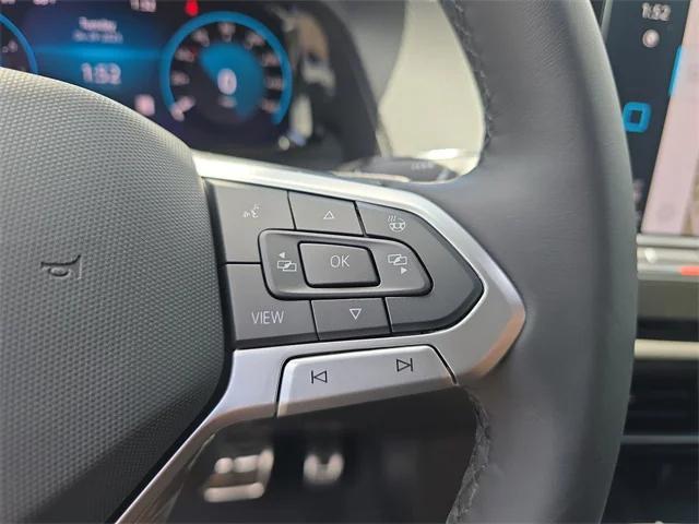 Photo of 2025 Platinum Gray Metallic Volkswagen Atlas Cross Sport