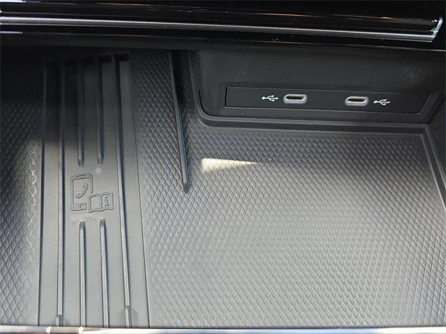 Photo of 2025 Platinum Gray Metallic Volkswagen Atlas Cross Sport