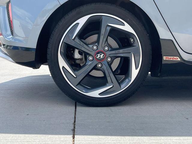Photo of 2020 Sonic Silver Hyundai Veloster