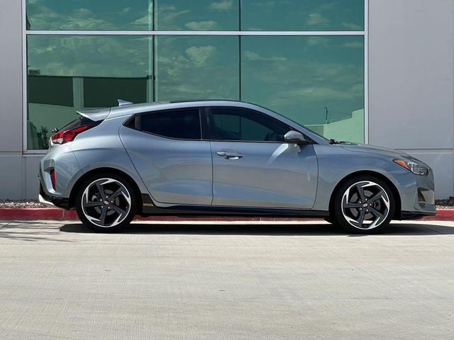 Photo of 2020 Sonic Silver Hyundai Veloster
