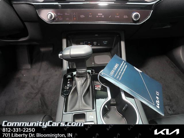 Photo of 2026 Blue Kia K5