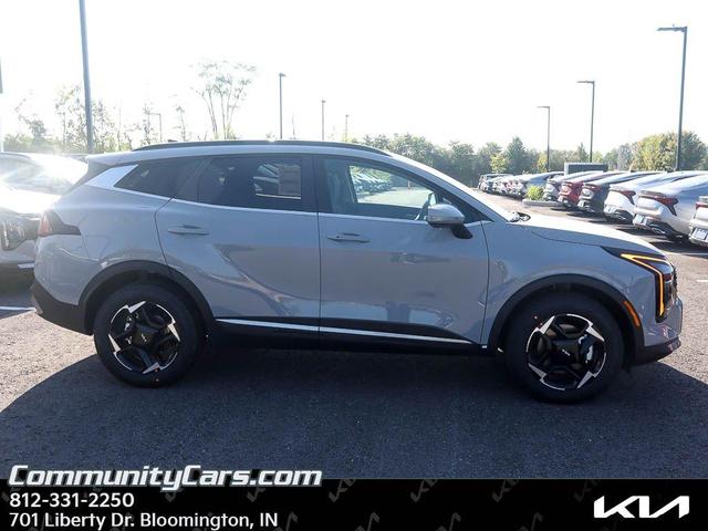 Photo of 2026 Wolf Gray Kia Sportage Hybrid
