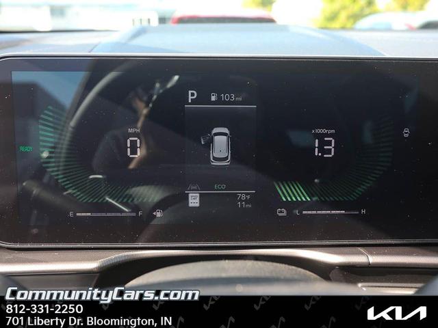 Photo of 2026 Wolf Gray Kia Sportage Hybrid