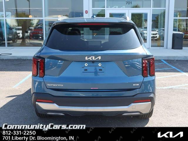 Photo of 2025 Mineral Blue Kia Sorento Hybrid
