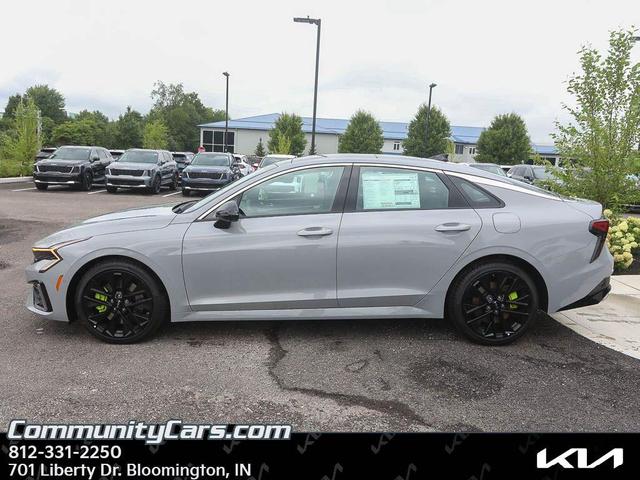 Photo of 2026 Wolf Gray Kia K5