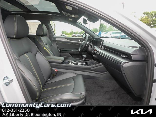 Photo of 2026 Wolf Gray Kia K5