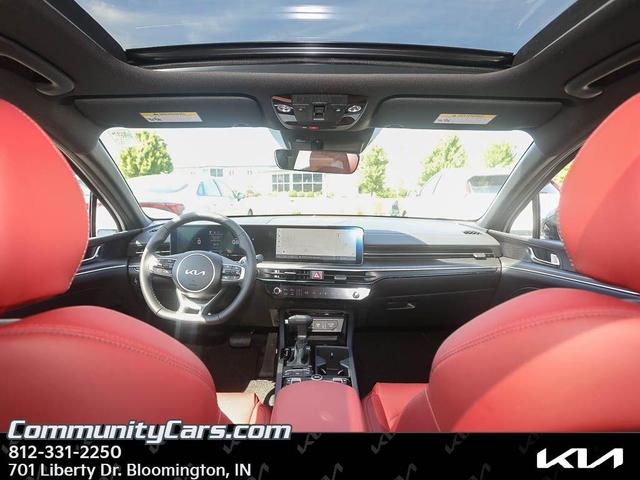 Photo of 2025 Wolf Gray Kia K5