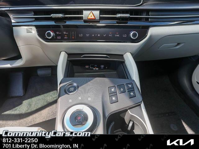 Photo of 2026 Heritage Blue Kia Sportage Hybrid