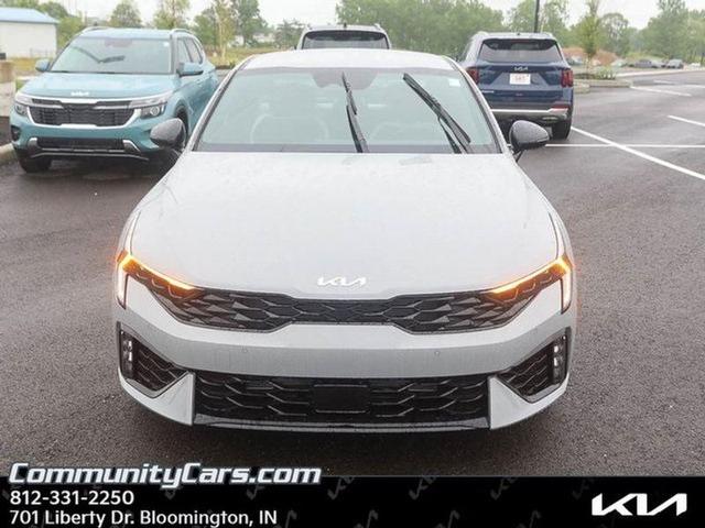 Photo of 2025 Wolf Gray Kia K5