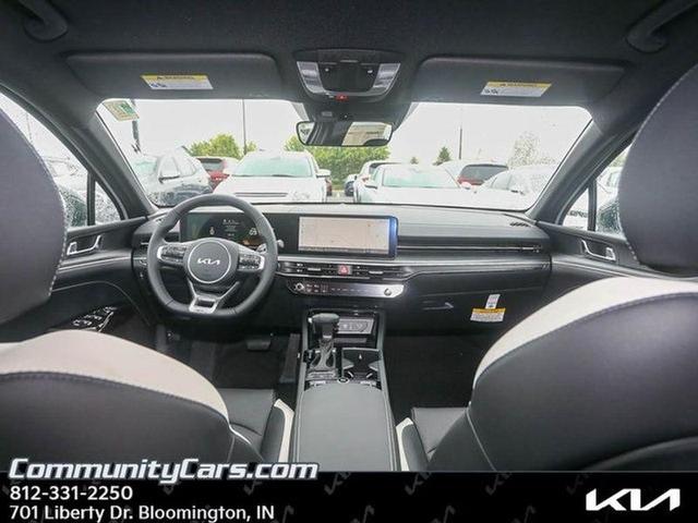 Photo of 2025 Wolf Gray Kia K5