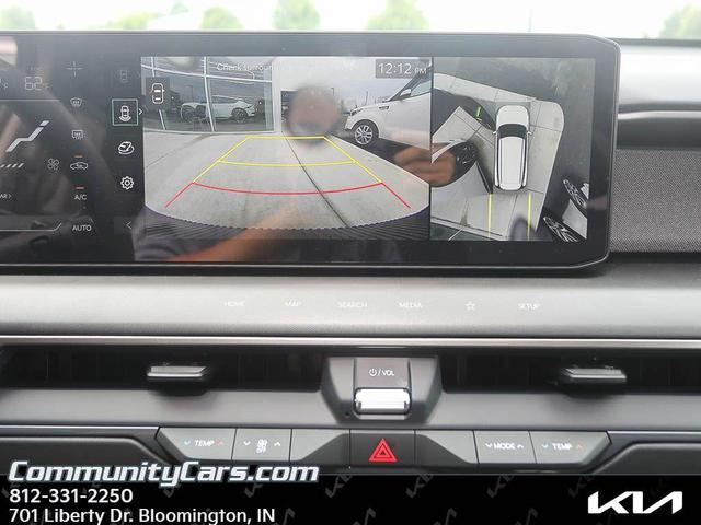 Photo of 2026 Ivory Silver Kia EV9