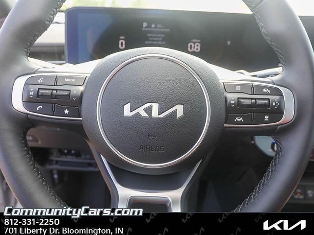 Photo of 2025 Wolf Gray Kia K5