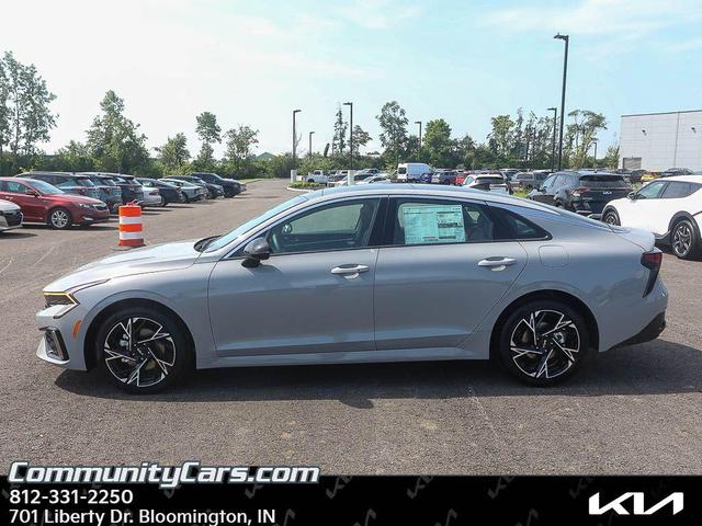 Photo of 2025 Wolf Gray Kia K5