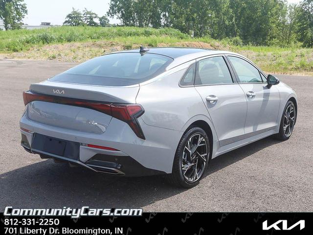 Photo of 2025 Wolf Gray Kia K5