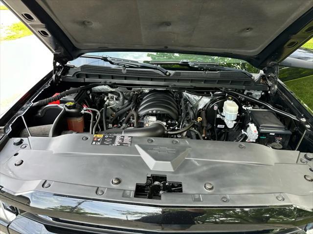 Photo of 2016 Black Chevrolet Silverado 1500