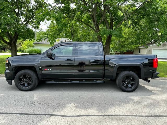 Photo of 2016 Black Chevrolet Silverado 1500