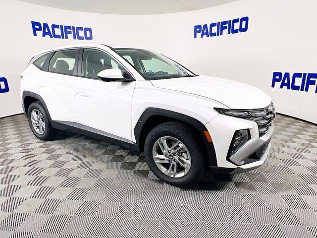 Photo of 2025 White Hyundai TUCSON