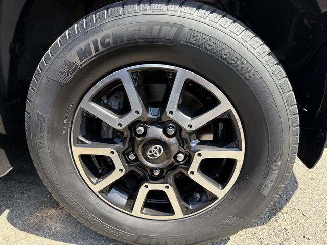 Photo of 2014 Red Toyota Tundra
