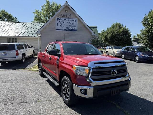 Photo of 2014 Red Toyota Tundra