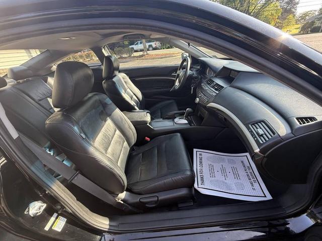Photo of 2012 Crystal Black Pearl Honda Accord