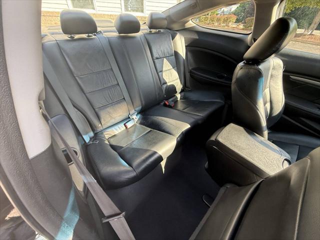 Photo of 2012 Crystal Black Pearl Honda Accord
