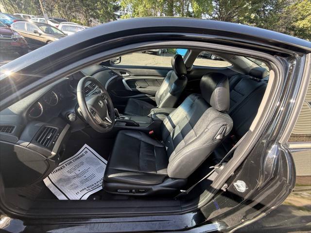 Photo of 2012 Crystal Black Pearl Honda Accord