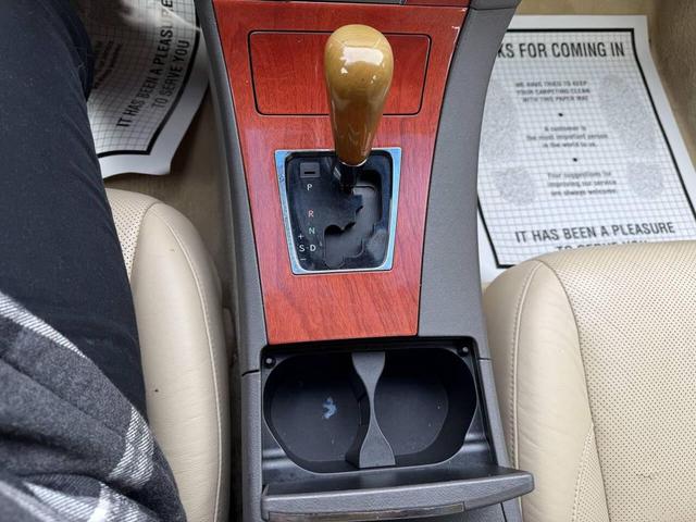 Photo of 2007 Gold Lexus ES 350