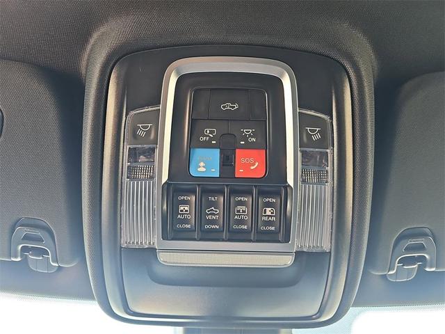 Photo of 2025 Granite Crystal Clearcoat Metallic RAM 1500