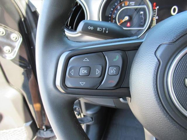Photo of 2023 Black Clearcoat Jeep Gladiator