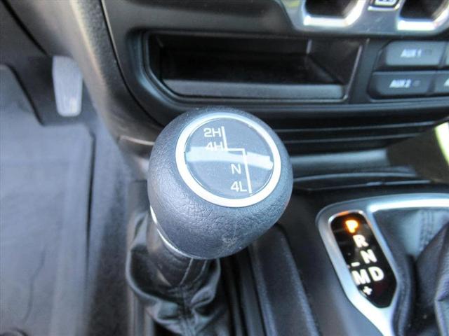 Photo of 2023 Black Clearcoat Jeep Gladiator
