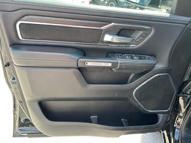 Photo of 2024 Diamond Black RAM 1500