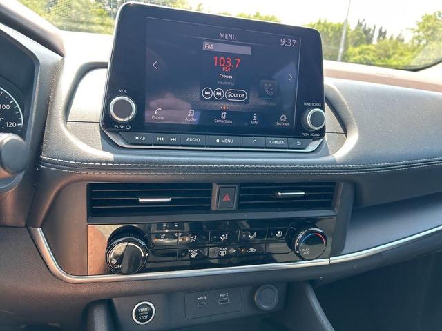 Photo of 2023 Black Nissan Rogue