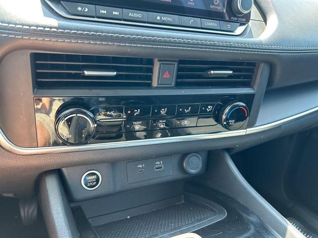 Photo of 2023 Black Nissan Rogue