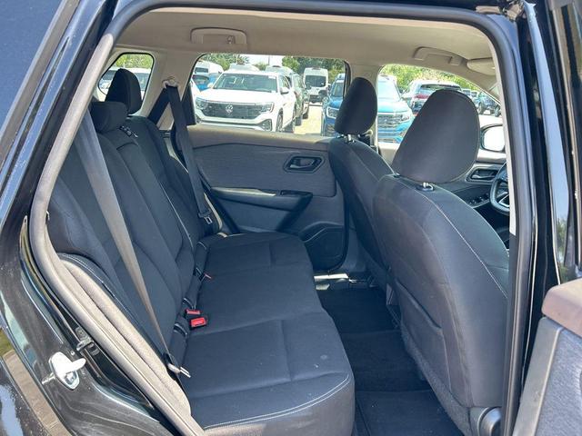 Photo of 2023 Black Nissan Rogue