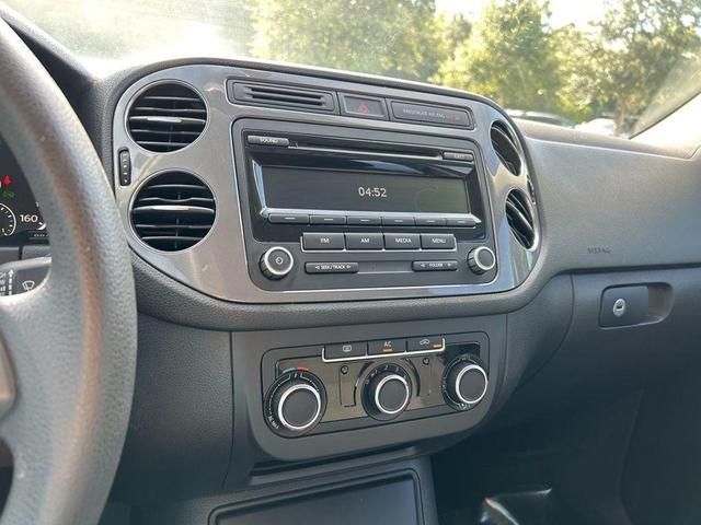 Photo of 2012 Wild Cherry Metallic Volkswagen Tiguan