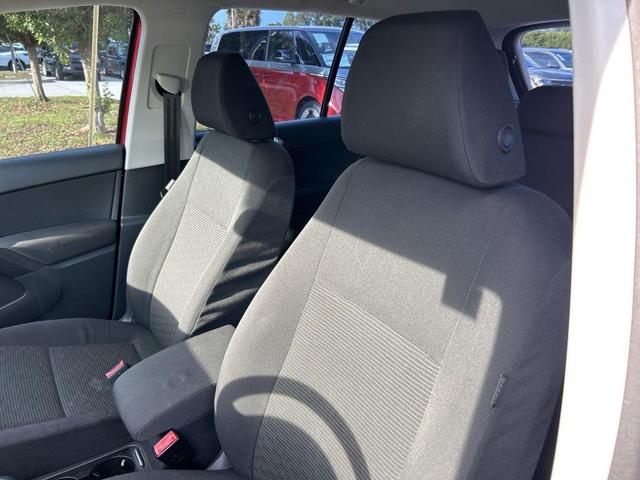 Photo of 2012 Wild Cherry Metallic Volkswagen Tiguan