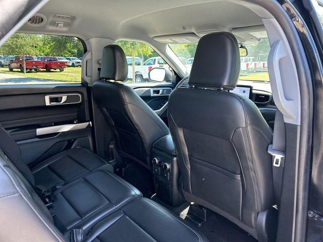 Photo of 2023 Agate Black Metallic Ford Explorer