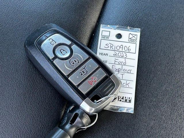 Photo of 2023 Agate Black Metallic Ford Explorer