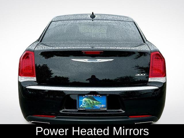 Photo of 2020 Gloss Black Chrysler 300