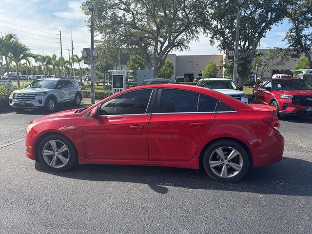 Photo of 2014 Red Chevrolet Cruze