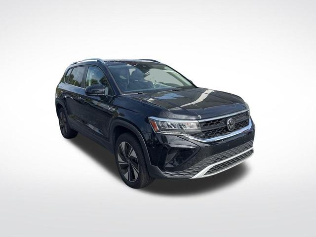 Photo of 2024 Deep Black Pearl Effect Volkswagen Taos