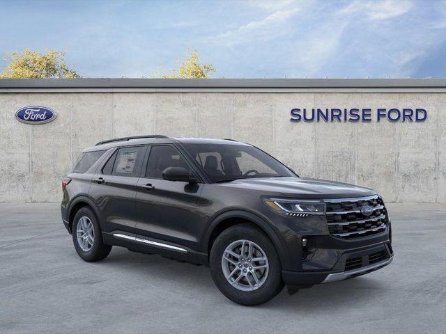 Photo of 2025 Black Metallic Ford Explorer