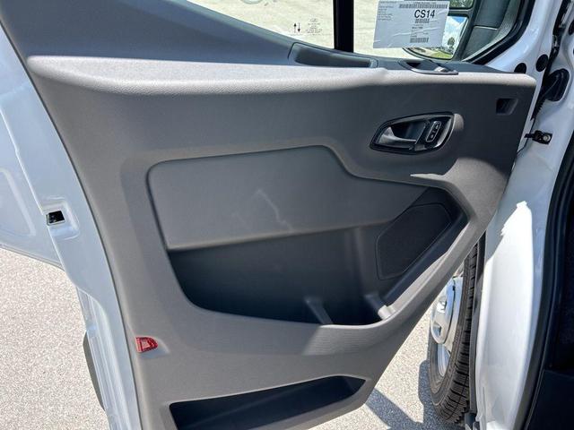 Photo of 2025 Oxford White Ford Transit-350