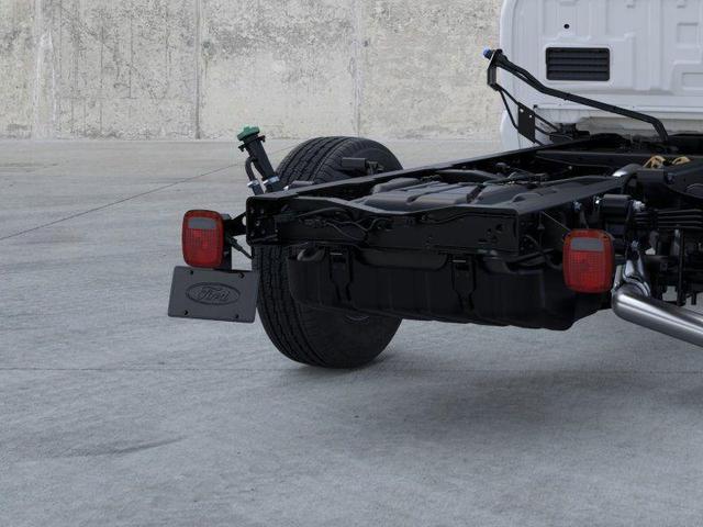 Photo of 2026 Oxford White Ford F-350