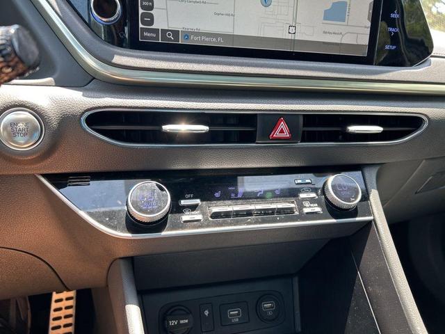 Photo of 2023 Carbon Blue Hyundai SONATA