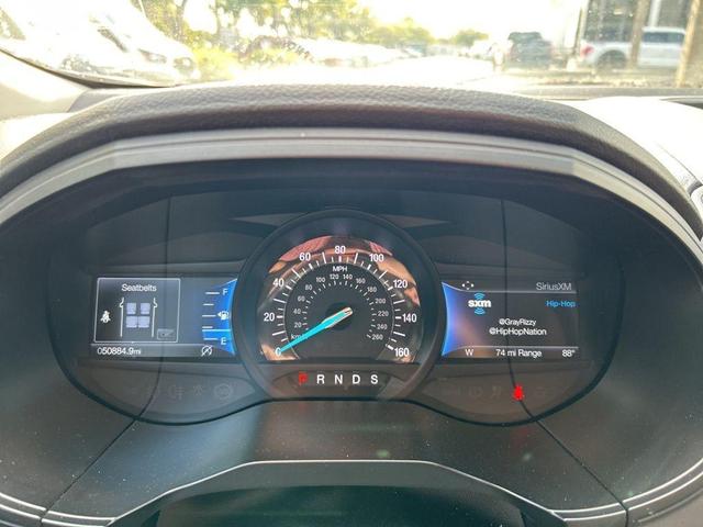 Photo of 2022 Carbonized Gray Metallic Ford Edge